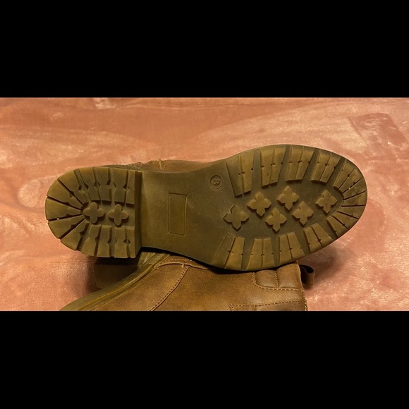 Booties - Picture 3 of 3